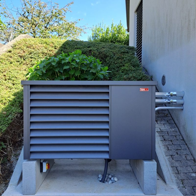 Installazione tecnica Ecosinergie per sistemi energetici residenziali
